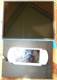 PINOUT lub serwisówka z opisem do wyświatlacza do PSP potrzebna.