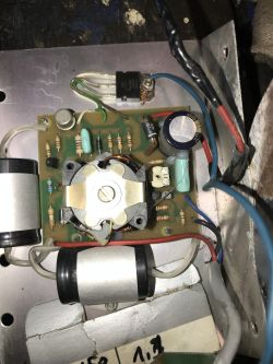 Stroboskop Elektra - wymiana żarówki nie przynosi efektów, urządzenie pobiera prąd