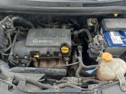 Opel Corsa - nierówna praca silnika, szarpanie i błędy p0300 i p0301
