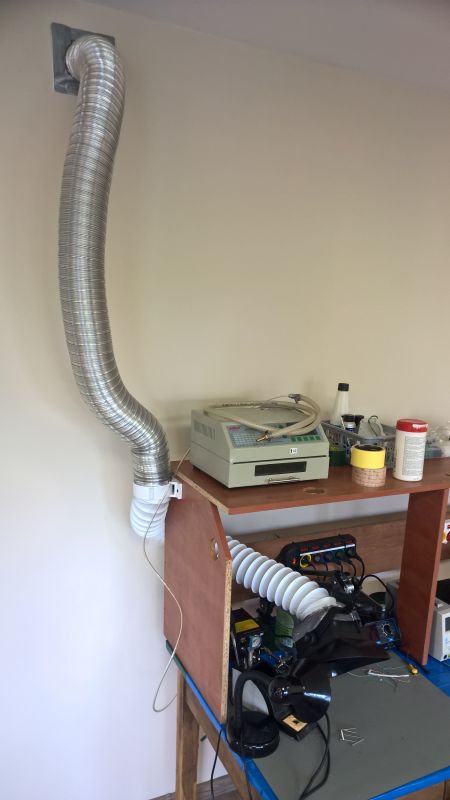 ZD-153A czyli pochłaniacz oparów lutowniczych na statywie