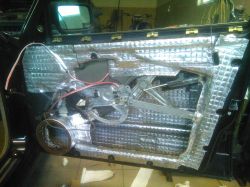 Morel Tempo 6 - Brak basu, objętość komory w drzwiach, montaż, Kenwood KDC-BT61U