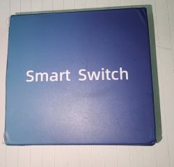 Blue box with the text Smart Switch on top.