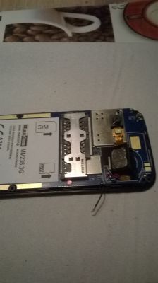 Telefon komórkowy Max Com MM238 3G - nie slychać, jak ktoś dzwoni
