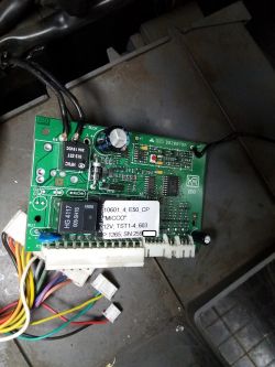 Skoda Octavia 1 - Alarm MICCO - jakie przewody idą do zapłonu?