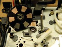 Yamaha KX-690 - Magnetofon wylacza sie po wcisnieciu play