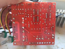 Zasilacz 0-30V (electronics labs) - cały czas świeci się dioda LED
