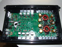 Wzmacniacz AudioMedia pr1000.2 - buczenie prawego kanału, brak masy? Jak naprawić?