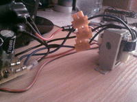 Jak podłączyć stare głośniki komputerowe 230V do auta 12V?