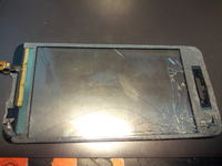 LG L65 – czy wyświetlacz LCD i digitizer są zintegrowane czy wymienne osobno?