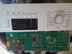 Beko WMB61031 - Nieprawidłowe działanie modułu, świeceją diody na wtyczce sieciowej