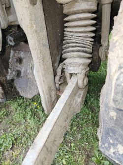 Sterownik Bosch 0538201035 - Diody D502: Poszukiwanie zamienników i identyfikacja