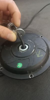 Hulajnoga Blaupunkt ESC910 nie reaguje na uruchomienie - uszkodzona wtyczka naprawiona