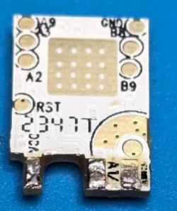 LN882HKI Module with Pin Labels LN882HKI module on a blue background, showing solder points and pin labels.