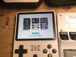 How is the R36S portable console built with 22,000 retro games from a variety of platforms?