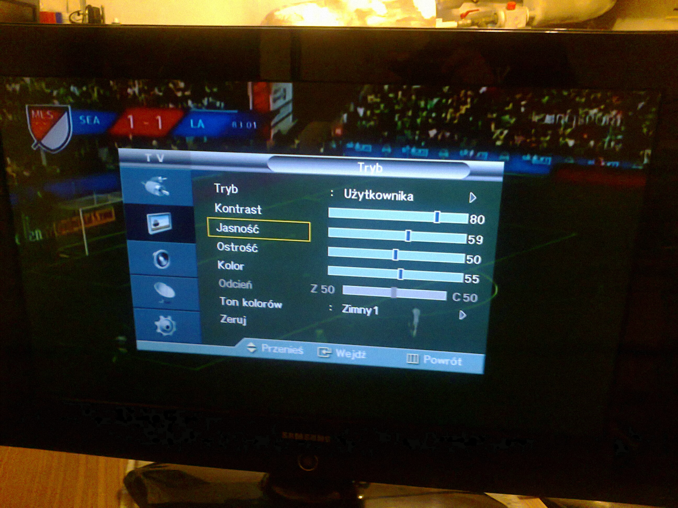 Samsung LE32S62B - Ciemny, przekolorowany obraz, OSD idealne, napięcia ...