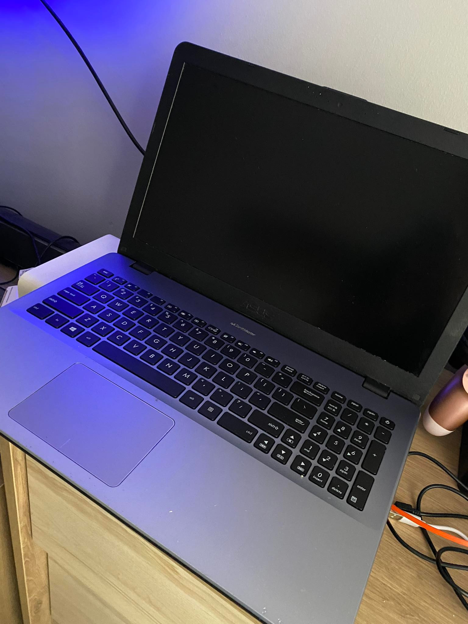 [Sprzedam] Laptop Asus R542U uszkodzony - parametry na zdjęciach ...