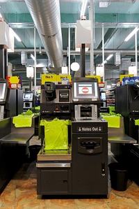 Interfejs użytkownika, który mówi 'halo'