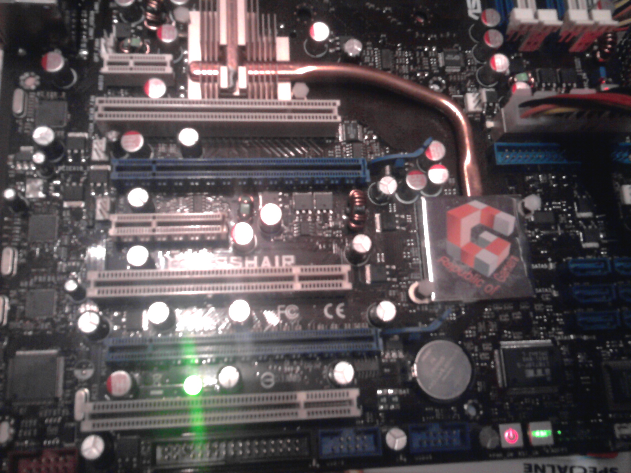 Asus Crosshair 590 Sli Power on i po 5 sec sam się wyłącza