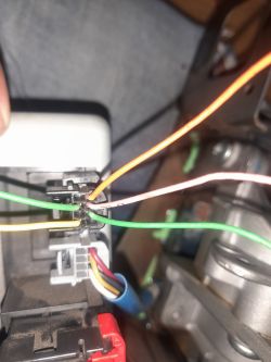 Podłączenie i sprawdzenie działania wspomagania Renault Twingo - metody i wskazówki