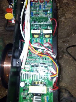 Spawarka MAGNUM MIG 200 j MMA Spawarka MAGNUM MIG 200 j MMA