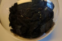 Burza w środku szklanej kuli. Zależna od siły z jaką potrząsnęło się zabawką.