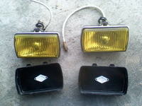 światła ksenonowe i żółtte żarówki??