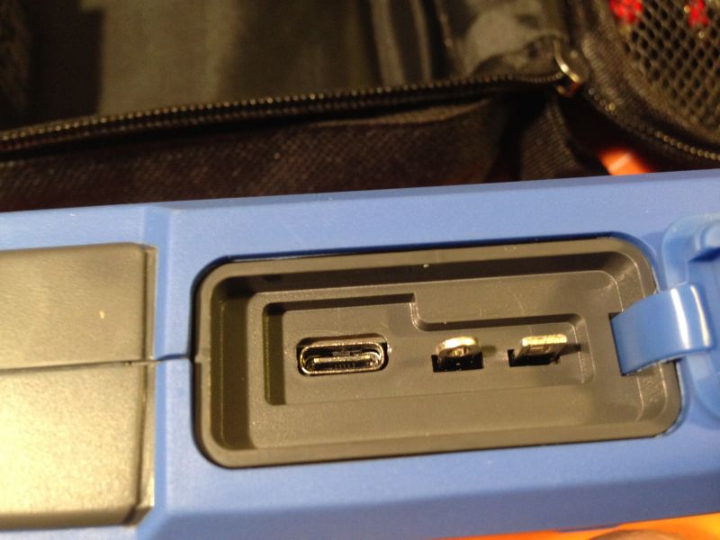 Oscyloskop przenośny OWON HDS 272S - próba opisu wad i zalet.