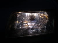 Cinquecento 700 - Czy niebieskie żarówki są zgodne z przepisami drogowymi?