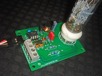 Mikroprocesorowy sterownik elektronowego wskaźnika wysterowania