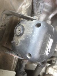 Skoda Fabia - Identyfikacja i wyłączenie alarmu po długim postoju