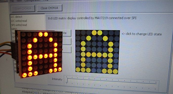 8x8 LED Matrix with Display and Control Application 8x8 LED matrix controlled by MAX7219 with application on screen