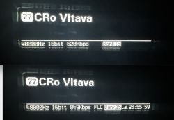 Two screens of a player showing playback of the CRo Vltava radio station with different data bitrates.