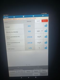 Zrzut ekranu z diagnostycznego programu samochodowego pokazujący parametry silnika.