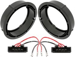 Jak wymienić głośnik w VW Golf IV 2000 bez widocznych śrub?