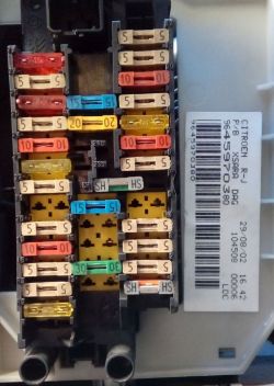 Citroen Xsara II 1.4i - Szukam opisu wszystkich bezpieczników