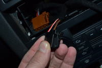 Audi A3 8P, Jak podłączyć kable w radiu, aby działało podświetlenie?