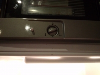 INDESIT / BAAN 13 - The refrigerator is still working, it does not turn off. INDESIT / BAAN 13 - The refrigerator is still working, it does not turn off.