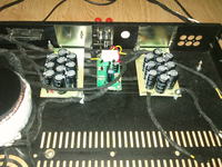 Ma³y wzmacniacz stereo 2x30W w klasie AB. Ma³y wzmacniacz stereo 2x30W w klasie AB.