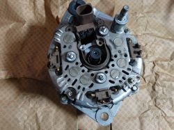 Opel Astra H Z19DT wymiana alternatora na wydajniejszy, dopasowany z innego samochodu