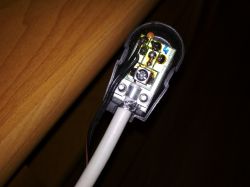 Antenna power supply goes out - no signal. In a few hours it lights up again.