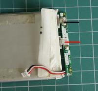 CREATIVE ZEN VISION M 30GB - jakie napięcia na stykach do baterii?