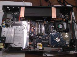 Domowy serwer testowy ze starego laptopa. Domowy serwer testowy ze starego laptopa.