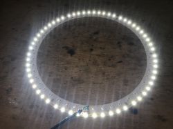 Lampa pierścieniowa LED USB RGBCW - budowa, wnętrze, naprawa