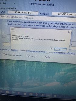 Komunikat błędu na ekranie VCDS podczas próby kodowania.