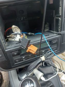 Mam problem z podlaczeniem radia w volkswagen sharan
