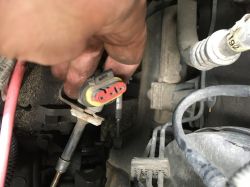 Fiat Punto II fl - Identyfikacja luźnej kostki elektrycznej w silniku