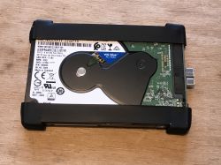 Dysk zewnętrzny 2.5" ADATA Durable HD650 - wnętrze, testy (dwa dyski) Dysk zewnętrzny 2.5" ADATA Durable HD650 - wnętrze, testy (dwa dyski)