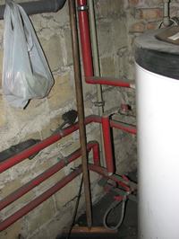 W całym domu nie działają termostaty w grzejnikach (grzeją zero-jedynkowo)