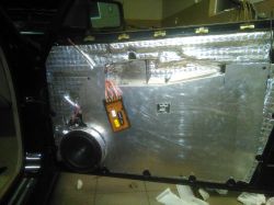 Morel Tempo 6 - Brak basu, objętość komory w drzwiach, montaż, Kenwood KDC-BT61U