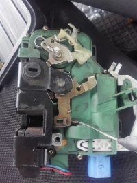 Seat Cordoba III Sedan 1.4 16V - Zaryglowane lewe tylne drzwi